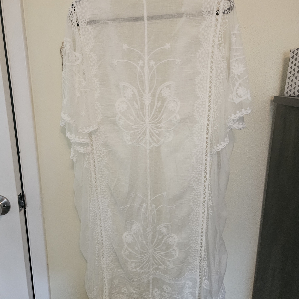 Kindred Boh9  White Lace Kimono Jacket Wonderful lLace and Embroidery Details - Picture 6 of 9